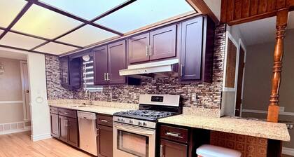 Heated Pool |Family Home | 3BR/2Bt/ CieloVista