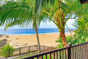 Sur la plage, serviettes de plage