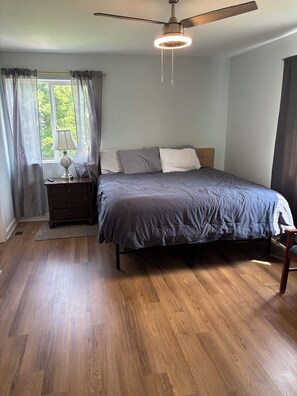 3 bedrooms, WiFi, bed sheets