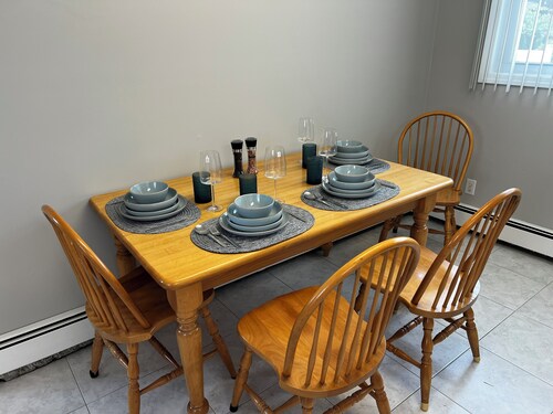 2 Bedroom w/Parking - 15 minutes to the Ryder Cup at Bethpage Black Golf Course