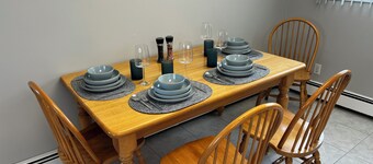 2 Bedroom w/Parking - 15 minutes to the Ryder Cup at Bethpage Black Golf Course