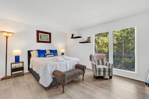 2 chambres, fer et planche à repasser, Wi-Fi gratuit, draps fournis