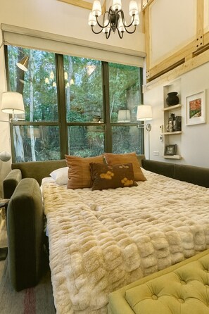 2 habitaciones, escritorio, tabla de planchar con plancha y wifi 