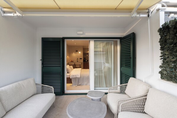 Apartamento, patio, vistas a la ciudad | Terraza o patio