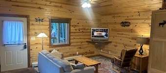 Dragonfly: A cozy peaceful retreat near Lake Vermilion