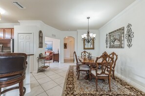 Dining - All Peace & Quiet With Water View (Bradenton)