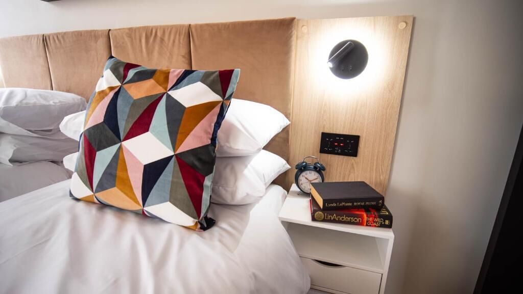 Standaard kamer, 1 twee- of 2 eenpersoonsbedden | Een bureau, een laptopwerkplek, verduisterende gordijnen