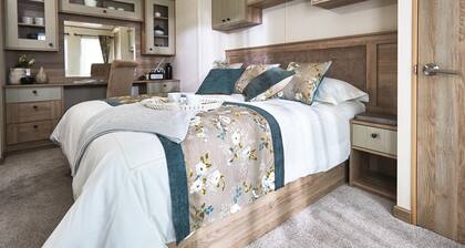 Lodge - Near Beach & Free Parking