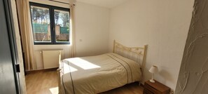 1 bedroom, desk, iron/ironing board, travel cot