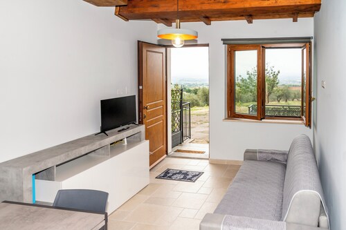Tuscia from Up Here - West House Spectacular views of Montefiascone and Tuscia