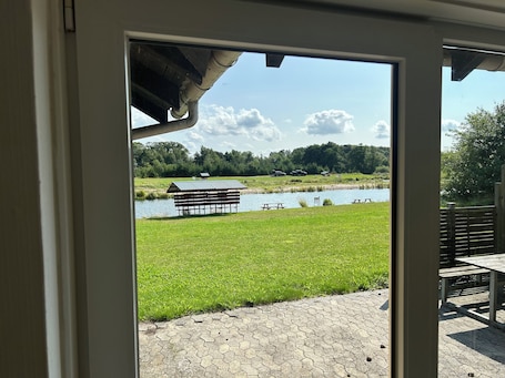 Interior. Fish Lake House - By the Water -Lake & Stream -Beautiful Nature -Family Friendly