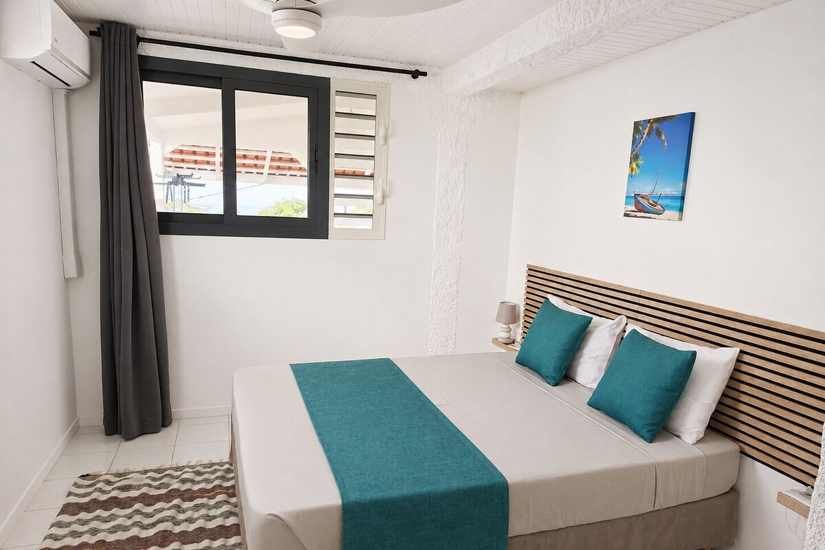 Family Suite | Soundproofing, iron/ironing board (on request), WiFi (free)
