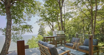 Funday Wild, Luxury on the edge of a hyper dynamic wilderness