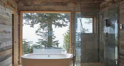 Funday Wild, Luxury on the edge of a hyper dynamic wilderness