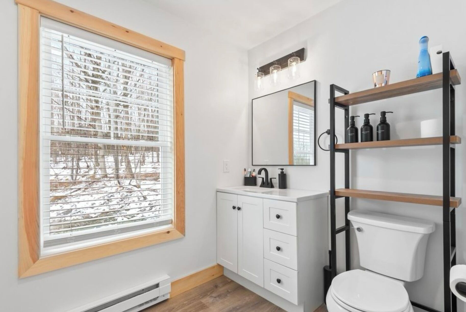 Håndklær, såpe og toalettpapir