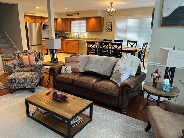 Smart TV, fireplace, foosball