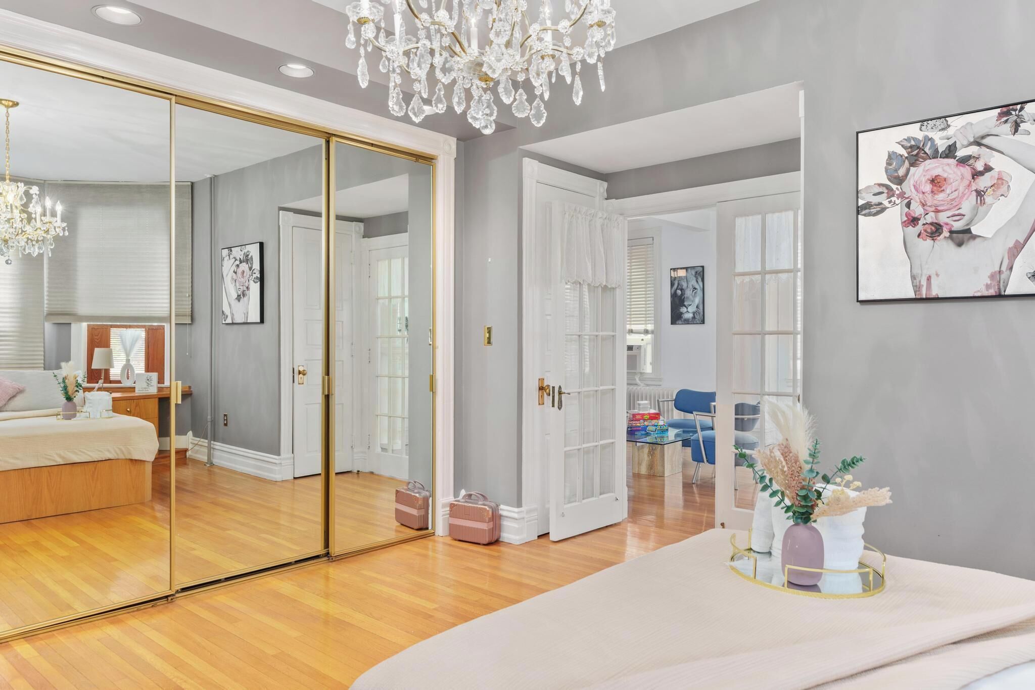 2 間睡房、熨斗/熨衫板、Wi-Fi、床單