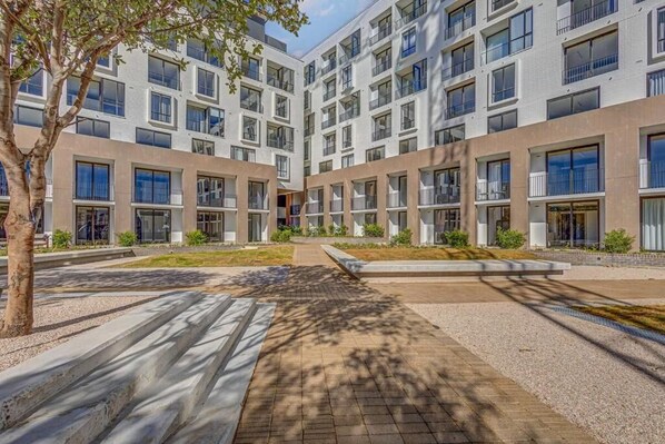 Exterior - Four11 at One Rosebank (Johannesburg)