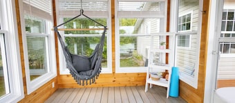 Waterfront Retreat Near Parlee• Kayaks & ATV Trail