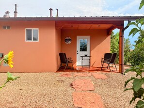 Unclassified image, 5 of 15, button