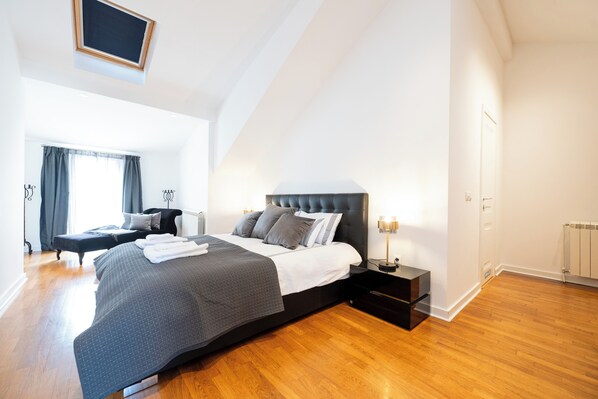 4 dormitorios, tabla de planchar con plancha, wifi y ropa de cama