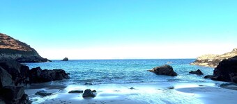 Villa COLLIN'S BARADOZ Close to the sea, PMR, Families, Groups, Events, Pets-friendly