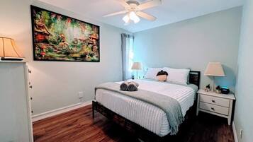 2 chambres, fer et planche Ă repasser, Wi-Fi gratuit, draps fournis