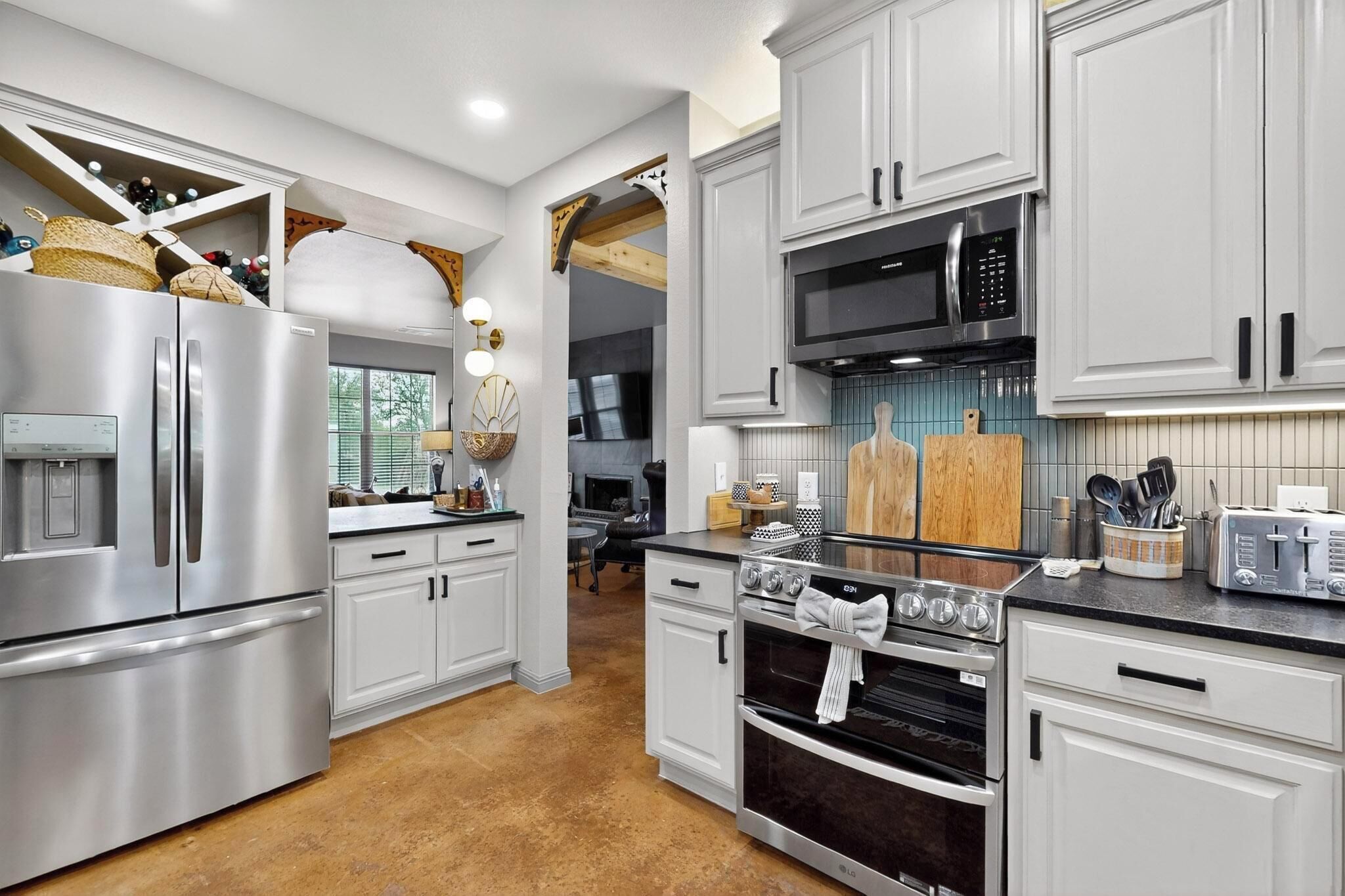 Microwave, oven, stovetop, dishwasher