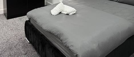 2 habitaciones, wifi gratis y ropa de cama