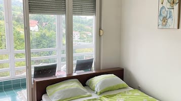 1 bedroom, WiFi, bed sheets