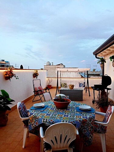 La Terrazza Solarium in the historic center 70mFrom the train station 700mFrom the sea