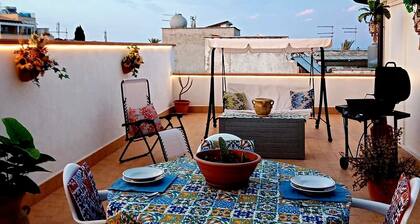 La Terrazza Solarium in the historic center 70mFrom the train station 700mFrom the sea