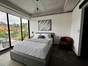 Deluxe Apartment, Balcony, Mountain View