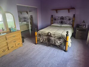 2 bedrooms, Internet, bed sheets