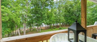 Dockside Dreamz #2 w/beach and dock - Close to Clarksville and Bluestone launch