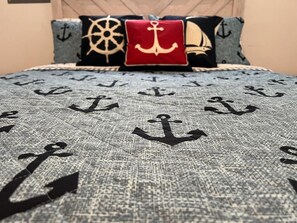 3 chambres, accès à Internet, literie fournie