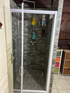 Towels, soap, toilet paper