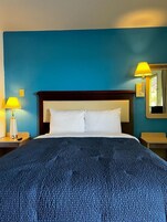 Desk, laptop workspace, free WiFi