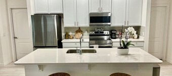 SPRING HAVEN RETREAT! A BEUTIFULL ANDSPOTLESS!!