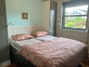 4 bedrooms, free WiFi