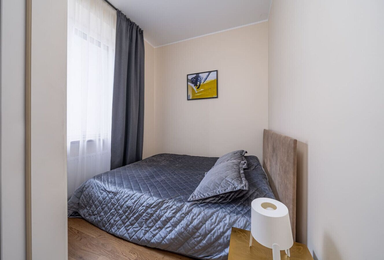 1 chambre, bureau, fer et planche à repasser, Wi-Fi