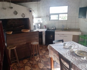 Microonde, forno, macchina per tè/caffè, bollitore elettrico