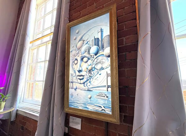 Unclassified image, 1 of 22, button