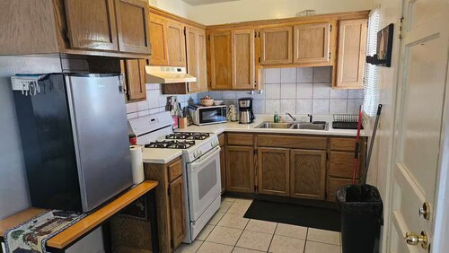 GatedHome/2Brm/ 1bth/CieloVista/Epcc/DelSolHospi/i10/AffordableStays