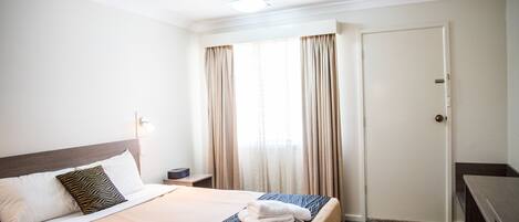 1 chambre, fer et planche à repasser, Wi-Fi gratuit