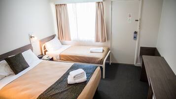 1 bedroom, iron/ironing board, free WiFi