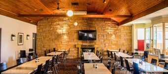 Lilac City Motor Inn 1 Room Family 26