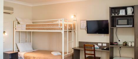 1 chambre, fer et planche à repasser, Wi-Fi gratuit