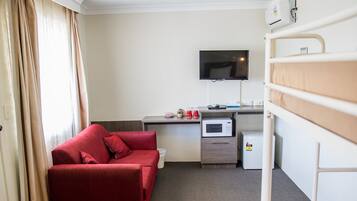 2 chambres, fer et planche à repasser, Wi-Fi gratuit