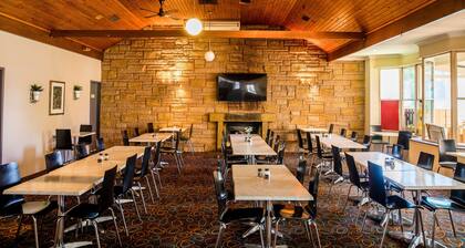 Lilac City Motor Inn 2 Room Family 27